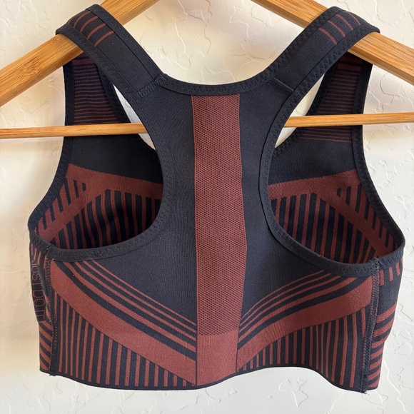 Nike FE/NOM Flyknit High-Support Non-Padded Sports Bra Size XS - Picture 2 of 5